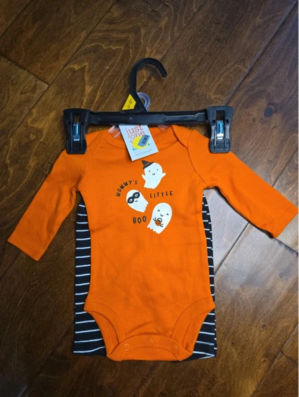Newborn brand new halloween outfit from carter's item 263G6